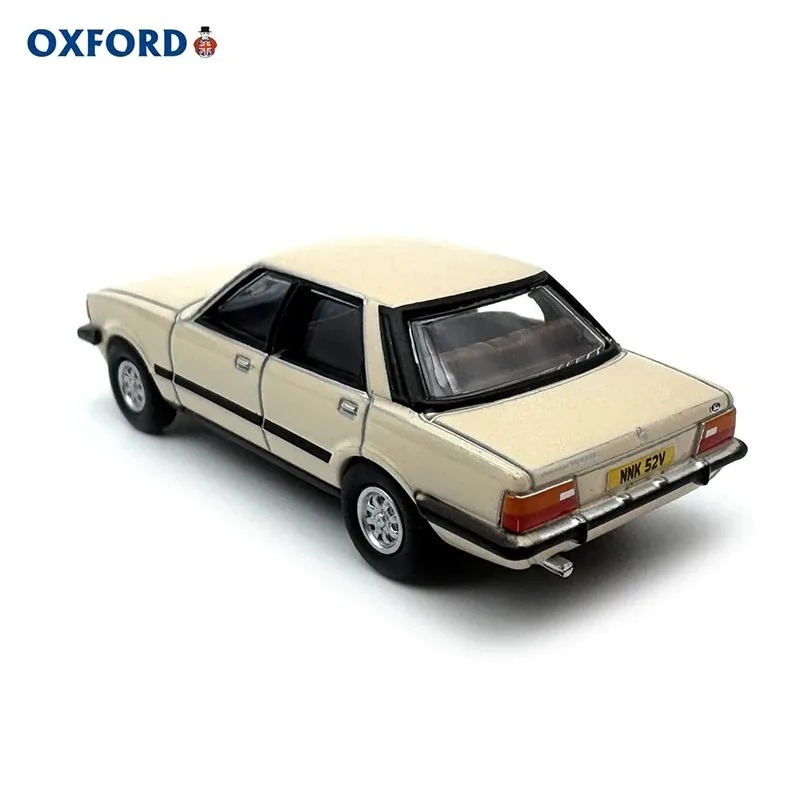 Vintage And Collectible Toys - OXFORD 1/76 Cortina Mk5 Vintage Alloy