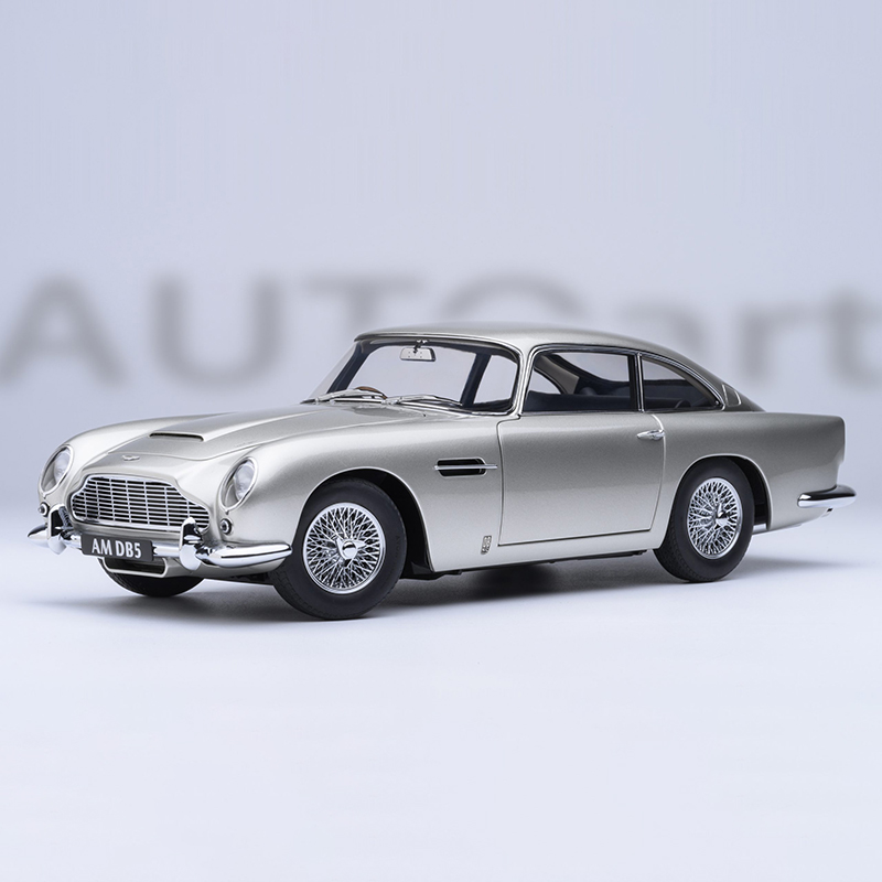 Vintage Collectible Classics - AUTOart 1:18 Scale Diecast Alloy Aston