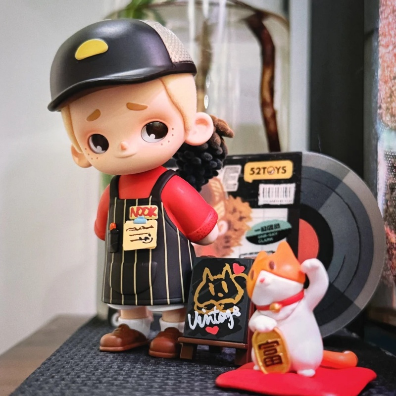 52toys Nook In Vintage Store S - огляд і ціна Vintage Collectible Stores