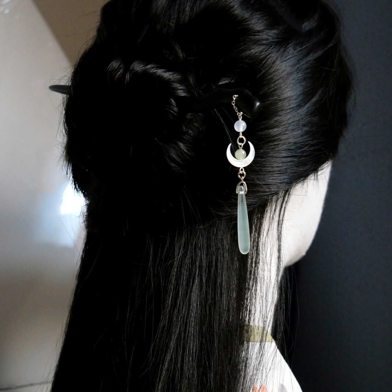 Traditional Wooden Black Hair  - огляд і ціна Vintage Collectibles For Sale