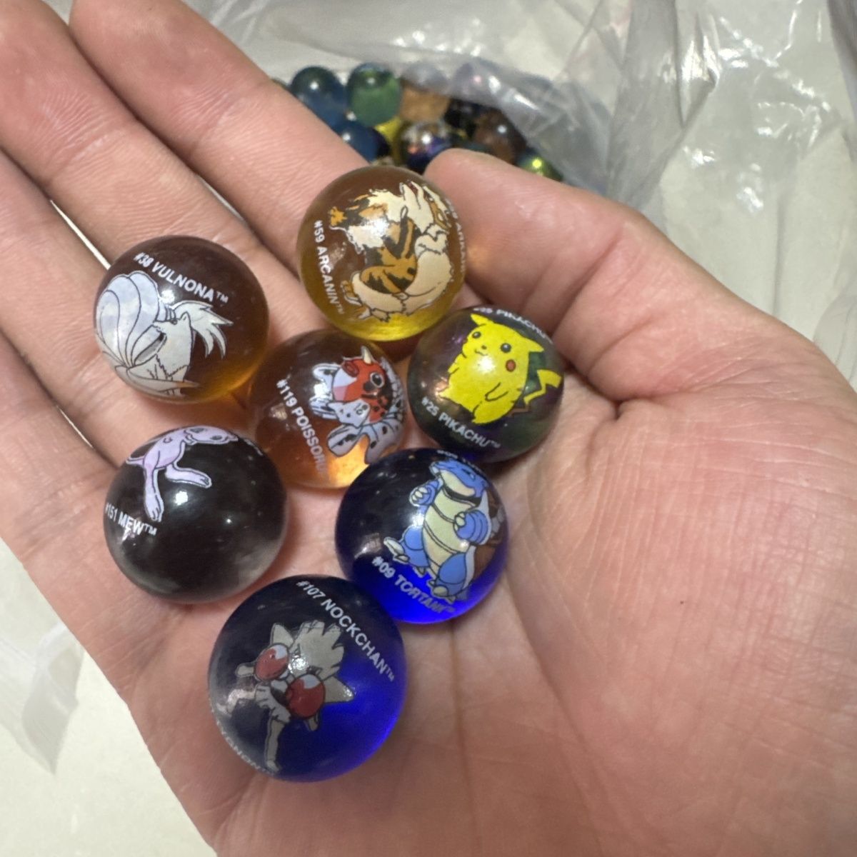 Official Pokémon Loose Merchan - огляд і ціна Vintage Collectible Marbles